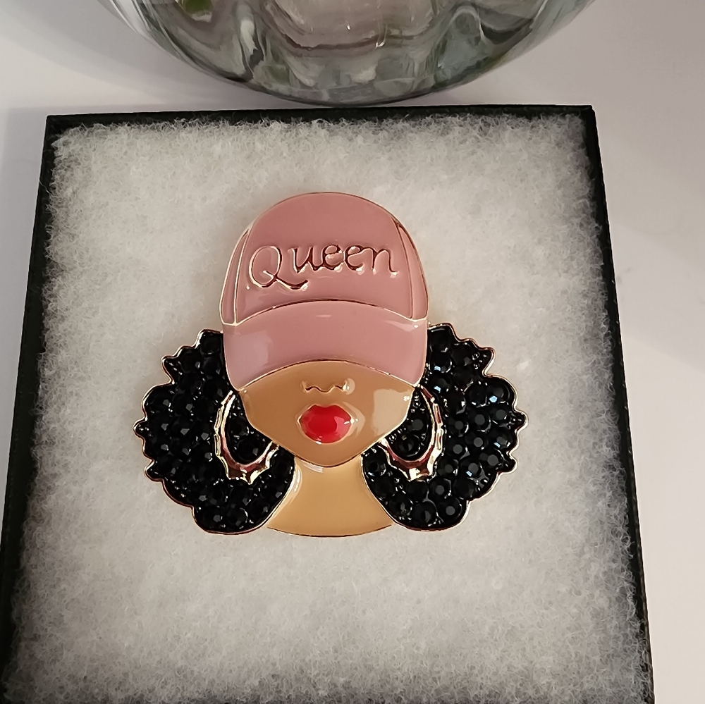Queen Brooch
